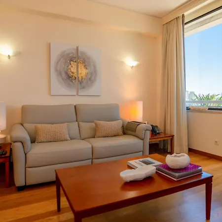 Апартаменты In The Heart Of - 1 Bedroom *
